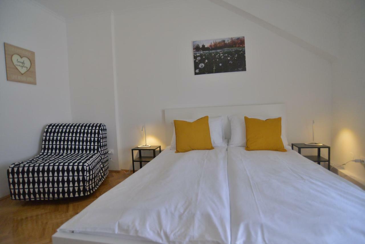 Apartman Lena Ðakovo エクステリア 写真