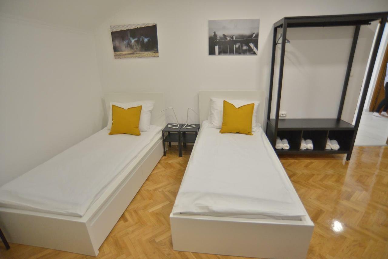 Apartman Lena Ðakovo エクステリア 写真