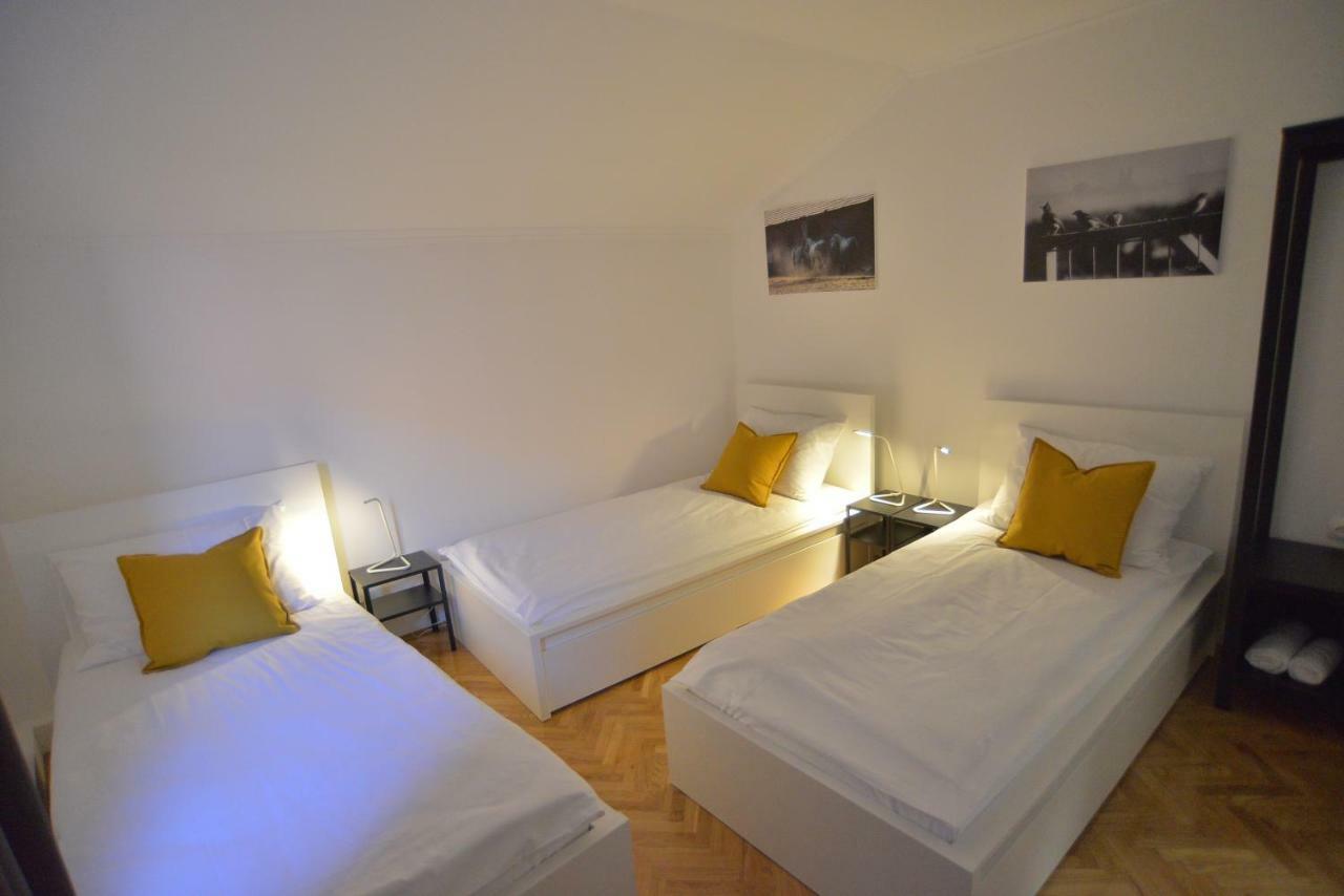 Apartman Lena Ðakovo エクステリア 写真
